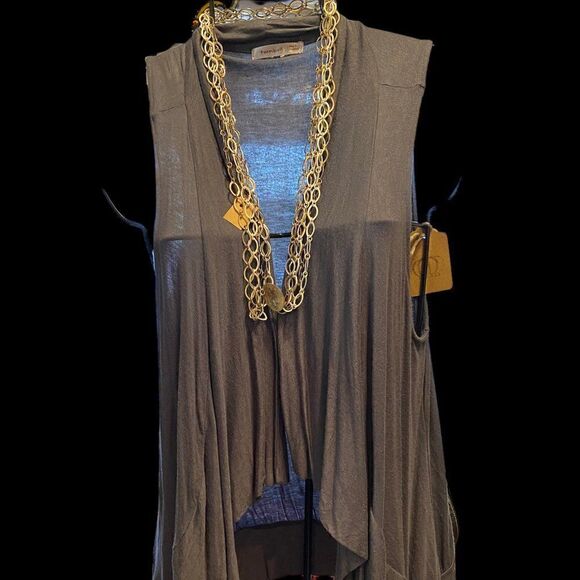 Woman's Sz S/M Gray Wrap Around Sleeveless Top By TeenBell - Picture 1 of 2